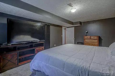Bedroom - 861 Willowbrook Dr, Monroe, OH 45050 photo 11 of 11