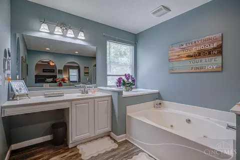 Bath - 861 Willowbrook Dr, Monroe, OH 45050 photo 3 of 4
