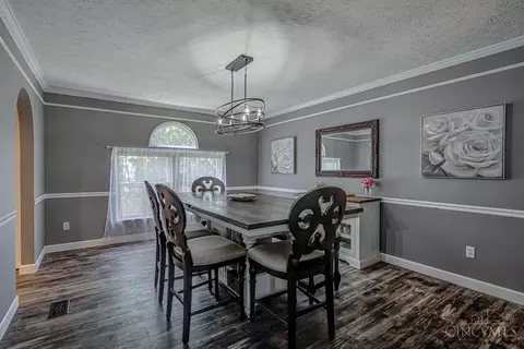 Dining - 861 Willowbrook Dr, Monroe, OH 45050 photo 1 of 4