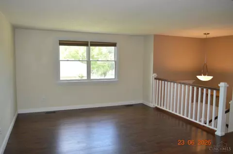 Living - 2793 Maple Tree Ct, Reading, OH 45236 photo 1 of 5
