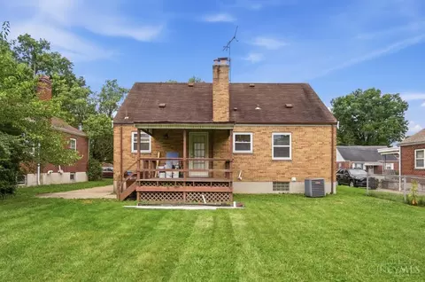 Exterior - 1906 Acorn Dr, Cincinnati, OH 45231 photo 14 of 15