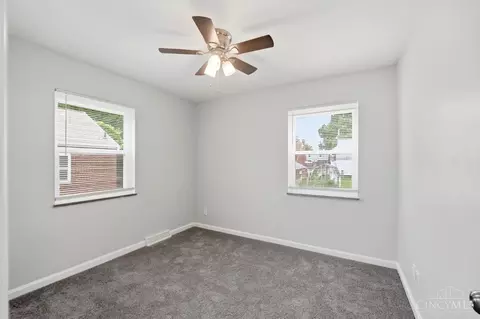 Bedroom - 1906 Acorn Dr, Cincinnati, OH 45231 photo 1 of 8