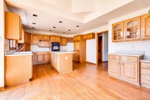Kitchen - 6280 Zoar Rd, Morrow, OH 45152 photo 1 of 3