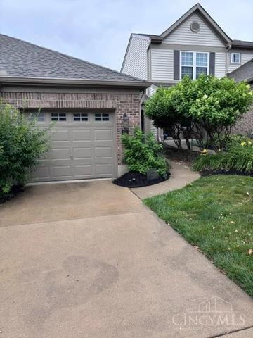 6271 Lake Front Dr, Mason, OH 45040