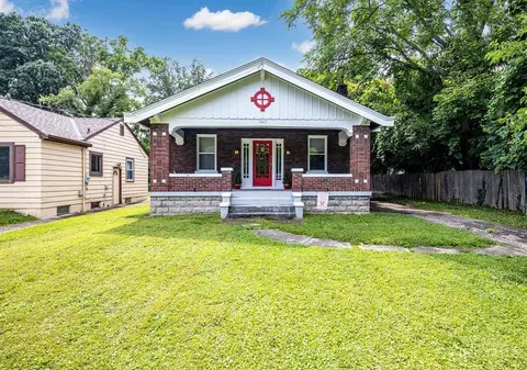 5415 Lester Rd, Cincinnati, OH 45213