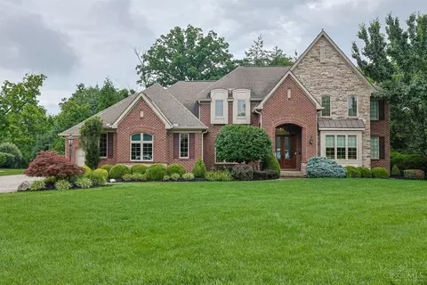 8126 Deer Path Ln, Cincinnati, OH 45243