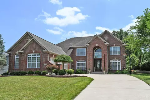 7933 Elbrecht Dr, Montgomery, OH 45242