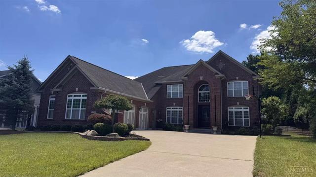 7933 Elbrecht Dr, Montgomery, OH 45242