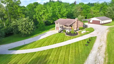 18022 Gauche Rd, Fayetteville, OH 45118