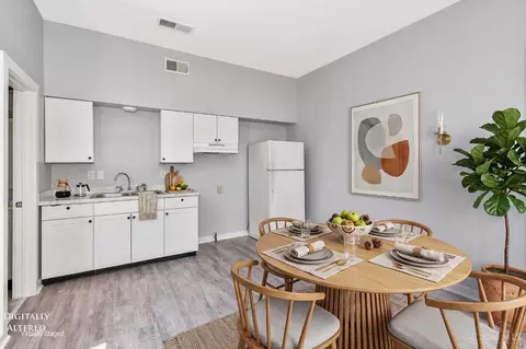 Dining - 305 Walnut St, Elmwood Place, OH 45216 photo 1 of 2
