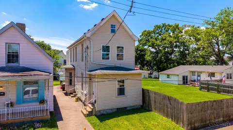 Exterior - 305 Walnut St, Elmwood Place, OH 45216 photo 9 of 9