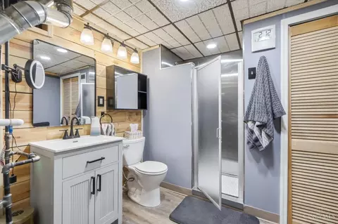 Bath - 2510 Berthbrook Dr, Cincinnati, OH 45231 photo 5 of 7