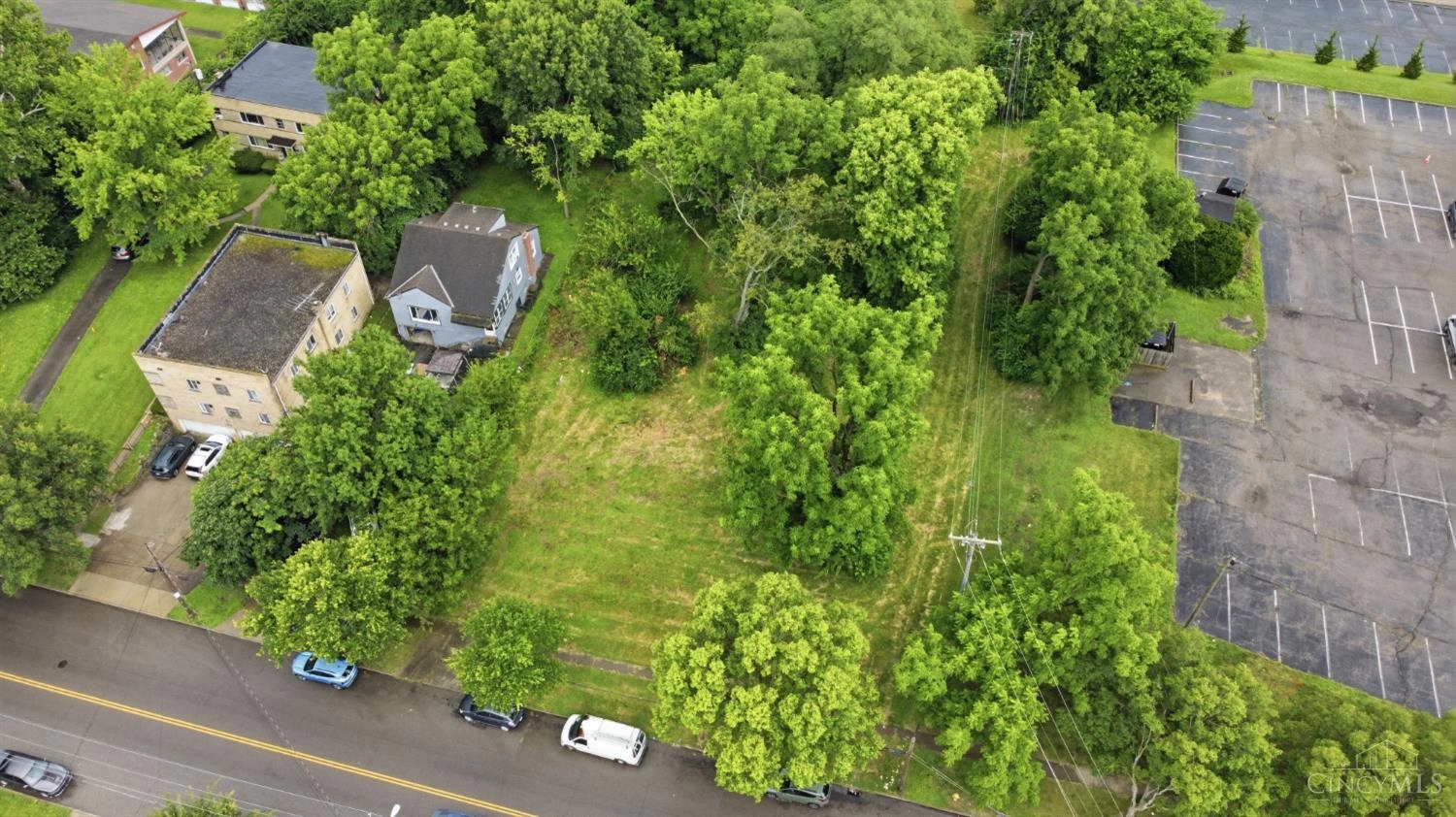 1143 Towne St, Cincinnati, OH 45216 photo 3