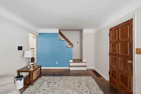 Entry Way - 5283 Highview Dr, Cincinnati, OH 45238 photo 1 of 6