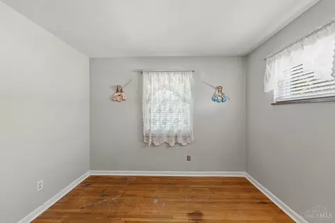 Bedroom - 5283 Highview Dr, Cincinnati, OH 45238 photo 3 of 6