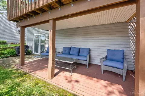 Exterior - 6830 Sandharbor Ct, Hamilton Township, OH 45039 photo 8 of 11