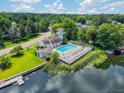 View/Area - 6830 Sandharbor Ct, Hamilton Township, OH 45039 photo 6 of 10