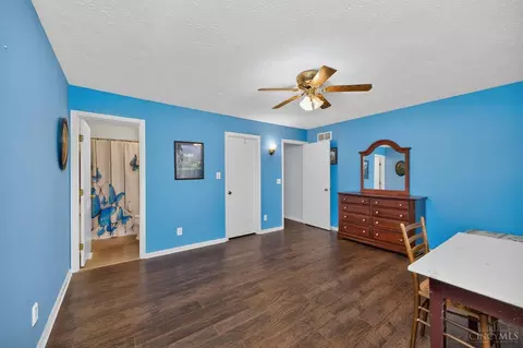 Bedroom - 6830 Sandharbor Ct, Hamilton Township, OH 45039 photo 2 of 2