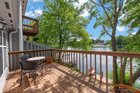 Exterior - 6830 Sandharbor Ct, Hamilton Township, OH 45039 photo 4 of 11