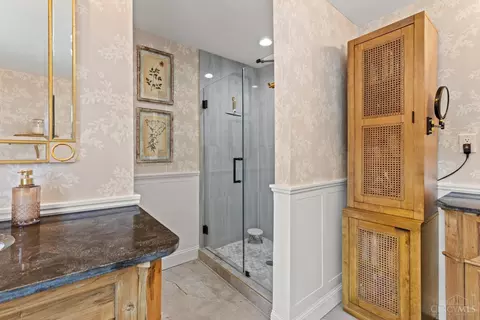 Bath - 4401 Thornview Dr, Morrow, OH 45152 photo 3 of 4