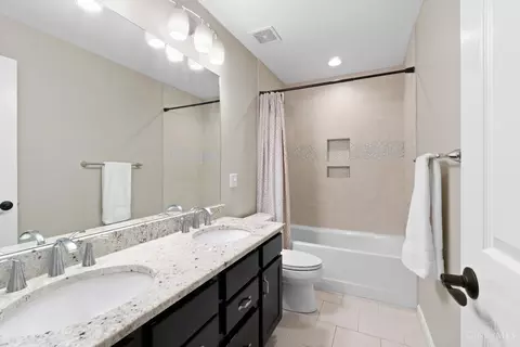 Bath - 8410 Greenleaf Dr, Cincinnati, OH 45255 photo 2 of 6