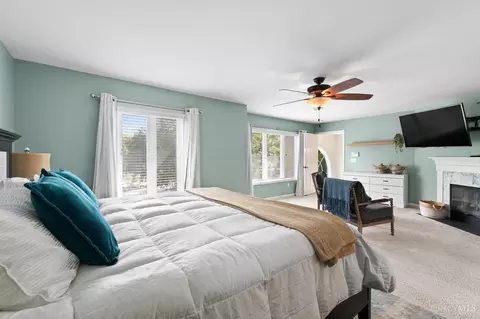 Bedroom - 8410 Greenleaf Dr, Cincinnati, OH 45255 photo 8 of 9