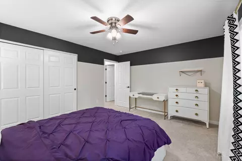 Bedroom - 8410 Greenleaf Dr, Cincinnati, OH 45255 photo 6 of 9