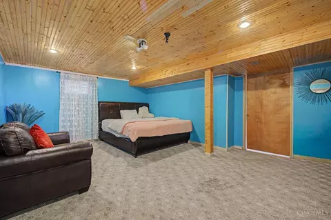 Bedroom - 1104 Imprint Ln, Forest Park, OH 45240 photo 6 of 8