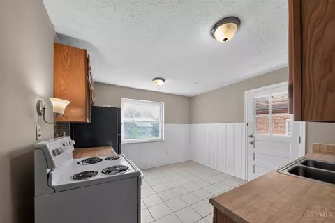 4367 Cappel Dr, Cincinnati, OH 45205 photo 10