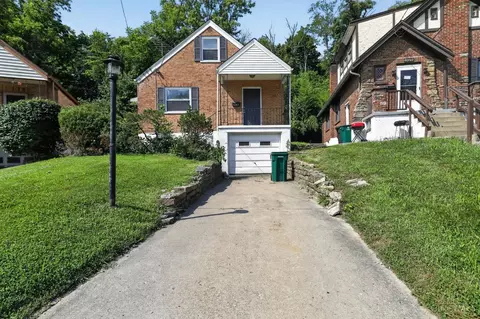 4367 Cappel Dr, Cincinnati, OH 45205 photo 1