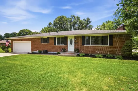 205 Parker Dr, Springboro, OH 45066