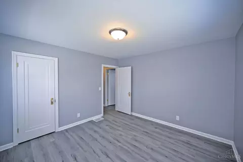 Bedroom - 1837 Glendon Pl, Cincinnati, OH 45237 photo 3 of 3