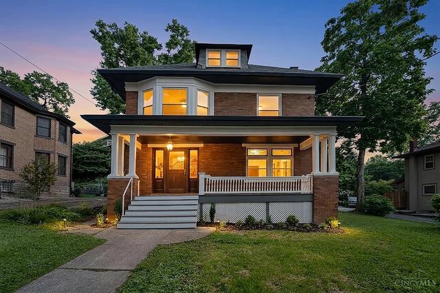 1028 Valley Ln, Cincinnati, OH 45229