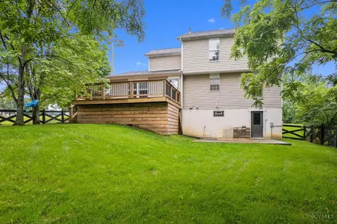Exterior - 4634 Laurel View Dr, Cincinnati, OH 45244 photo 9 of 13