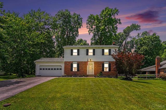 3343 Meadow Green Ct, Amelia, OH 45102