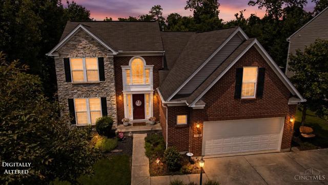 858 Trappers Xing, Milford, OH 45150