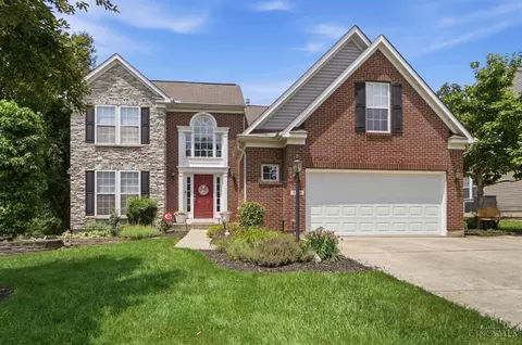 858 Trappers Xing, Milford, OH 45150