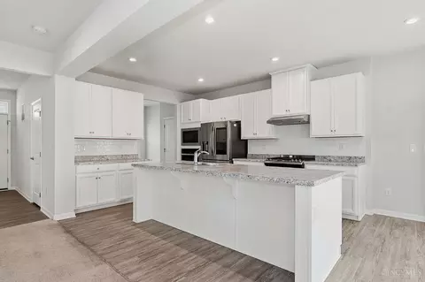 Kitchen - 1364 Springfield Dr, Harrison, OH 45030 photo 2 of 3