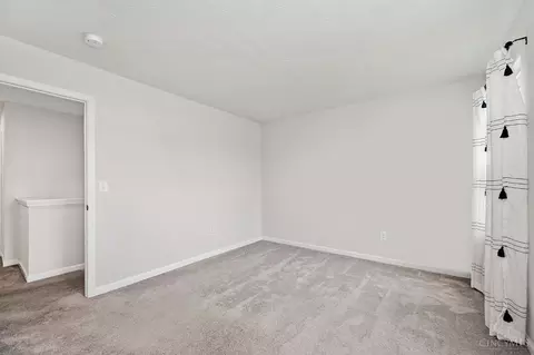 Bedroom - 1364 Springfield Dr, Harrison, OH 45030 photo 4 of 14
