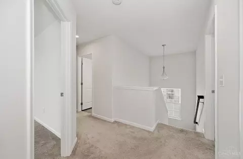 Entry Way - 1364 Springfield Dr, Harrison, OH 45030 photo 6 of 9