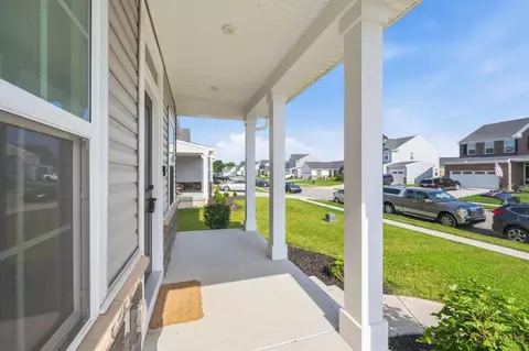 Exterior - 1364 Springfield Dr, Harrison, OH 45030 photo 5 of 13