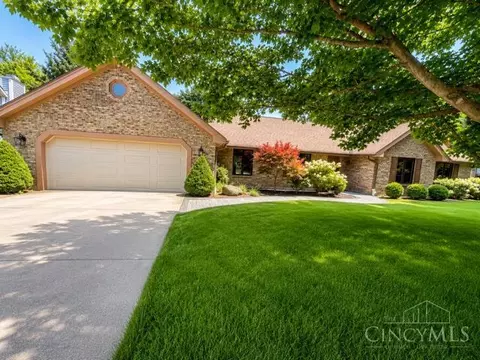 8782 Cottonwood Pl, Springboro, OH 45066