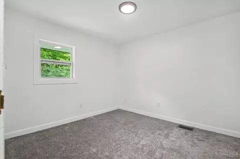 8719 Hood Ct, Cincinnati, OH 45231 photo 9