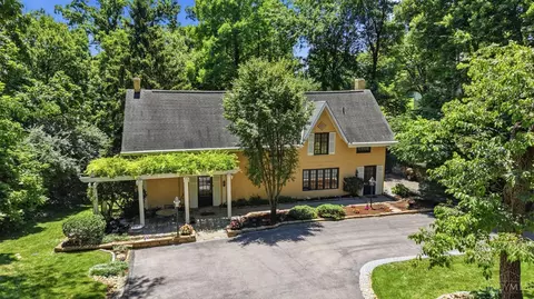 407 Lafayette Ave, Cincinnati, OH 45220