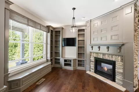 Living - 809 Morgan Dr, Monroe, OH 45050 photo 1 of 7