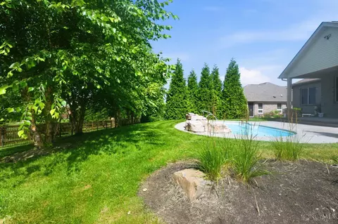 Exterior - 809 Morgan Dr, Monroe, OH 45050 photo 12 of 17