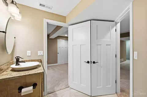 Bath - 809 Morgan Dr, Monroe, OH 45050 photo 6 of 6