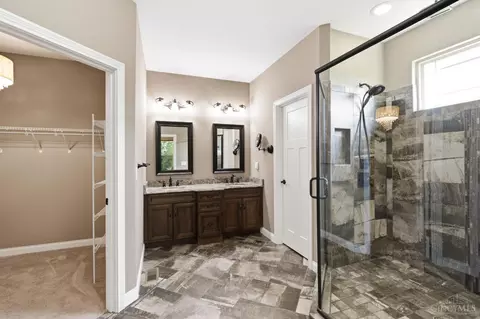Bath - 809 Morgan Dr, Monroe, OH 45050 photo 1 of 6