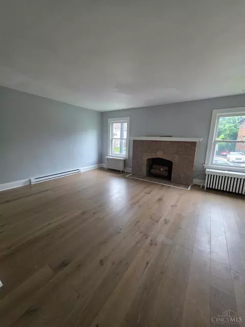 721 Chalfonte Pl, Cincinnati, OH 45229 photo 3