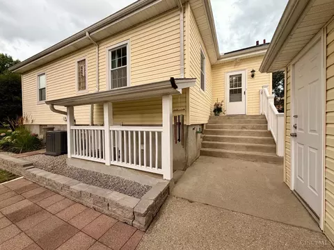 Exterior - 11560 Walnut St, Springdale, OH 45246 photo 14 of 18